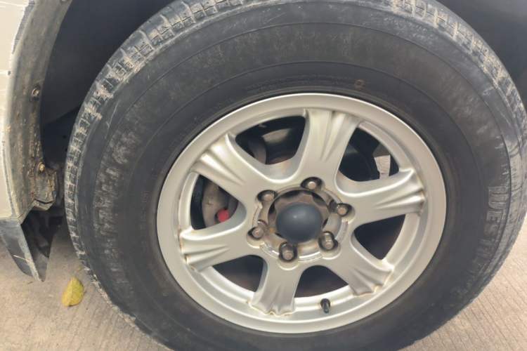 Used Great Wall Wingle 5 2021 2.0T Diesel Two-Wheel Drive Elite Version Big Double Cab China VI Standard GW4D20M Right Front Wheel Hub