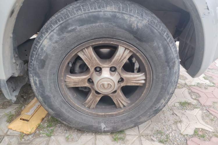 Used Great Wall Wingle 5 2021 2.4L Gasoline Two-Wheel-Drive Progressive Version Big Double Cab China VI Emission Standard 4K22D4M Right Front Wheel Hub