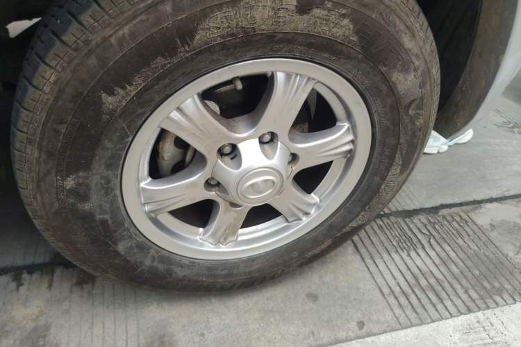 Used Great Wall Wingle 5 2021 2.0T Diesel Two-Wheel Drive Elite Version Big Double Cab China VI Standard GW4D20M Right Front Wheel Hub