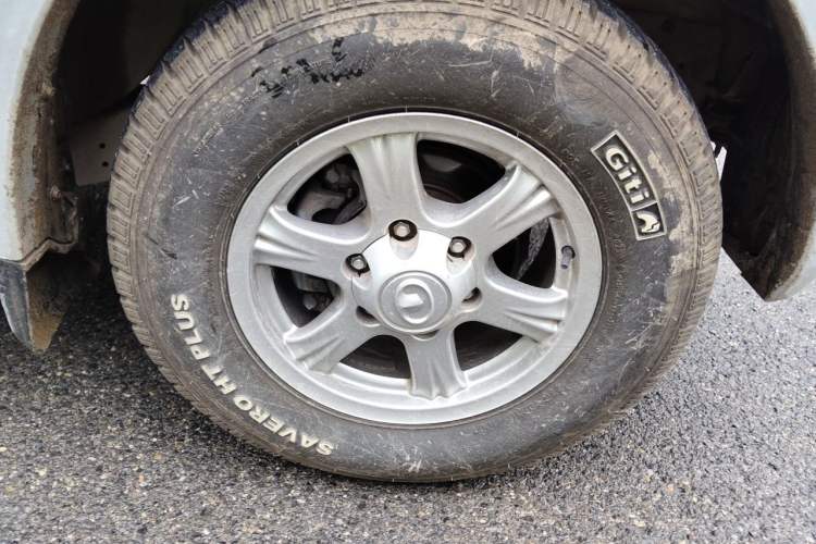 Used Great Wall Wingle 5 2021 2.0T Diesel Two-Wheel Drive Elite Version Big Double Cab China VI Standard GW4D20M Right Front Wheel Hub