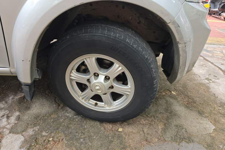 Used Great Wall Wingle 5 2021 2.0T Diesel Two-Wheel Drive Ultra-Value Big Double-Cab China VI GW4D20M Right Front Wheel Hub