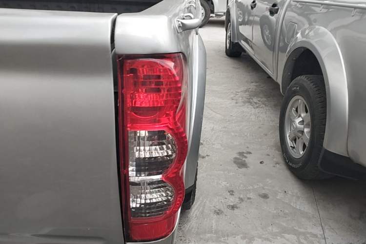Used Great Wall Wingle 5 2021 2.4L Gasoline 4x4 Elite Version Big Double Cab China VI Emission Standard 4K22D4M Right Rear Taillight