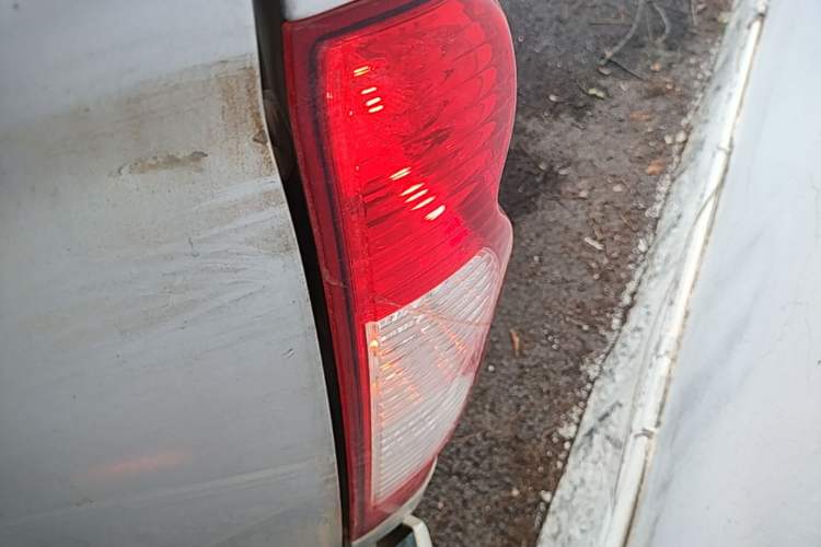 Used Great Wall Wingle 5 2021 2.0T Diesel Two-Wheel Drive Ultra-Value Big Double-Cab China VI GW4D20M Right Rear Taillight
