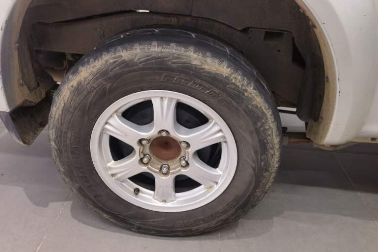 Used Great Wall Wingle 5 2021 2.0T Diesel Two-Wheel Drive Elite Version Big Double Cab China VI Standard GW4D20M Right Rear Wheel Hub