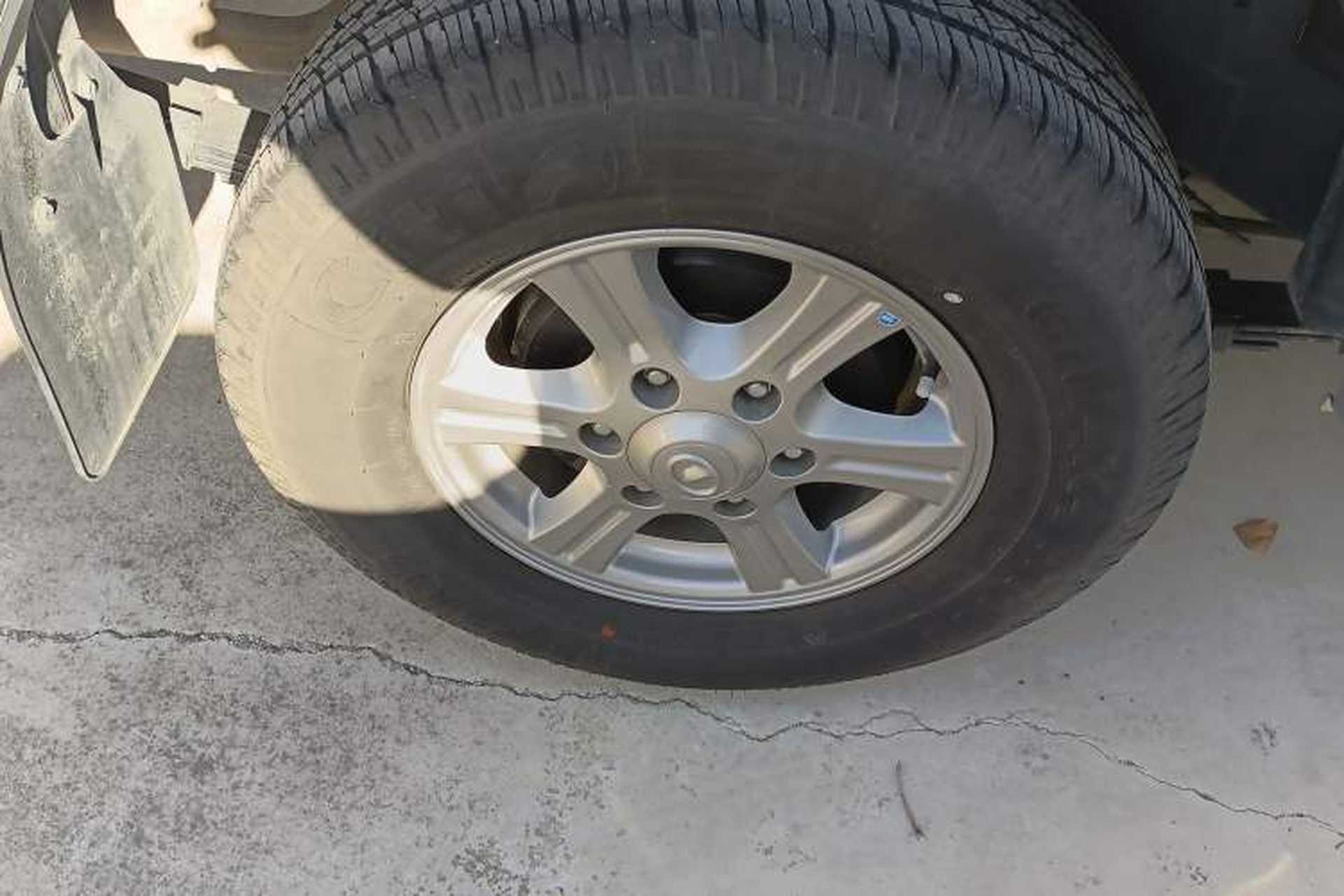 Used Great Wall Wingle 5 2021 1.5T Two-Wheel Drive "Dry Meal" Value Edition with an Extra-Long 1820mm Cargo Bed Equipped with GW4G15K Engine Right Rear Wheel Hub