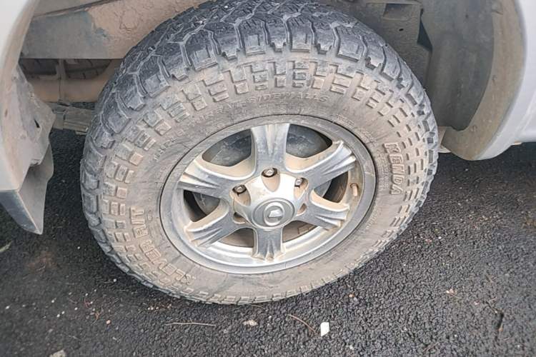 Used Great Wall Wingle 5 2021 2.0T Diesel Two-Wheel Drive Ultra-Value Big Double-Cab China VI GW4D20M Right Rear Wheel Hub