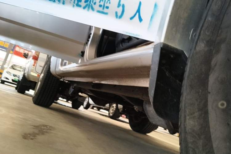 Used Great Wall Wingle 5 2021 2.4L Gasoline Two-Wheel-Drive Progressive Version Big Double Cab China VI Emission Standard 4K22D4M Right Side Sill