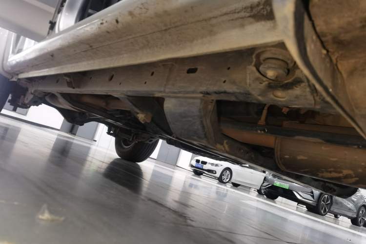 Used Great Wall Wingle 5 2021 2.0T Diesel Two-Wheel Drive Elite Version Big Double Cab China VI Standard GW4D20M Right Side Sill