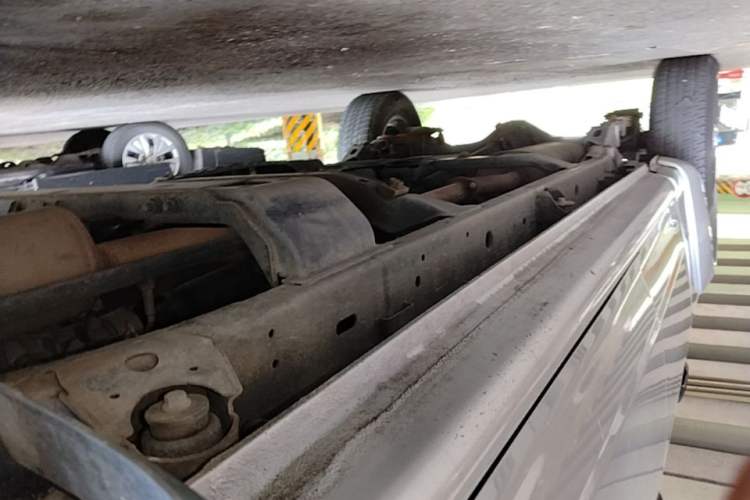 Used Great Wall Wingle 5 2021 2.0T Diesel Two-Wheel Drive Elite Version with Long Cargo Bed China VI Emission Standard GW4D20M Right Side Sill