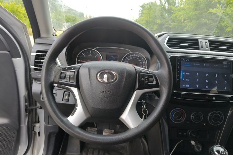 Used Great Wall Wingle 5 2021 2.0T Diesel Two-Wheel Drive Ultra-Value Big Double-Cab China VI GW4D20M Steering Wheel