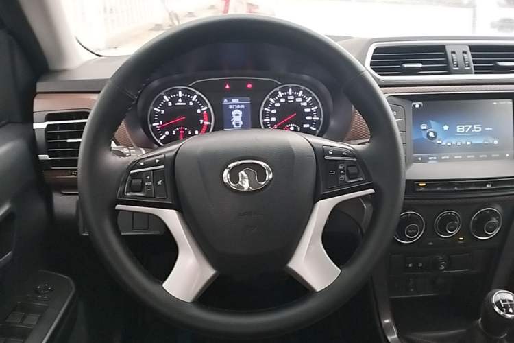 Used Great Wall Wingle 5 2021 2.4L Gasoline 4x4 Elite Version Big Double Cab China VI Emission Standard 4K22D4M Steering Wheel