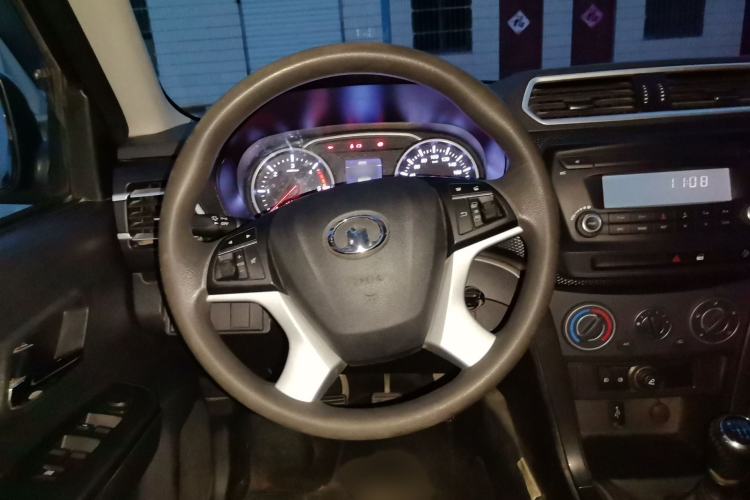 Used Great Wall Wingle 5 2021 2.0T Diesel Two-Wheel Drive Elite Version Big Double Cab China VI Standard GW4D20M Steering Wheel