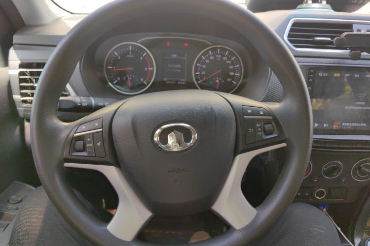 Used Great Wall Wingle 5 2021 2.0T Diesel Two-Wheel Drive Elite Version Big Double Cab China VI Standard GW4D20M Steering Wheel