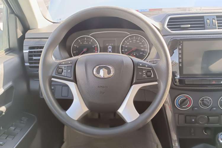 Used Great Wall Wingle 5 2021 1.5T Two-Wheel Drive "Dry Meal" Value Edition with an Extra-Long 1820mm Cargo Bed Equipped with GW4G15K Engine Steering Wheel