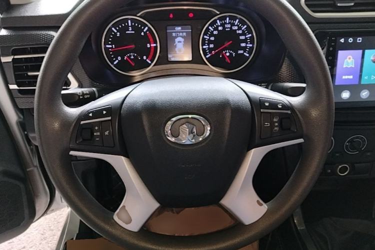 Used Great Wall Wingle 5 2021 2.0T Diesel Two-Wheel Drive Elite Version with Long Cargo Bed China VI Emission Standard GW4D20M Steering Wheel