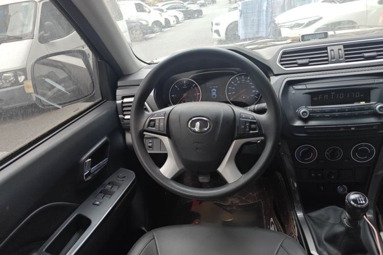 Used Great Wall Wingle 5 2021 2.0T Diesel Two-Wheel Drive Elite Version Big Double Cab China VI Standard GW4D20M Steering Wheel