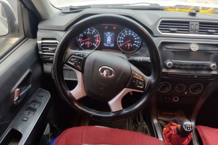Used Great Wall Wingle 5 2021 2.4L Gasoline Two-Wheel-Drive Progressive Version Big Double Cab China VI Emission Standard 4K22D4M Steering Wheel