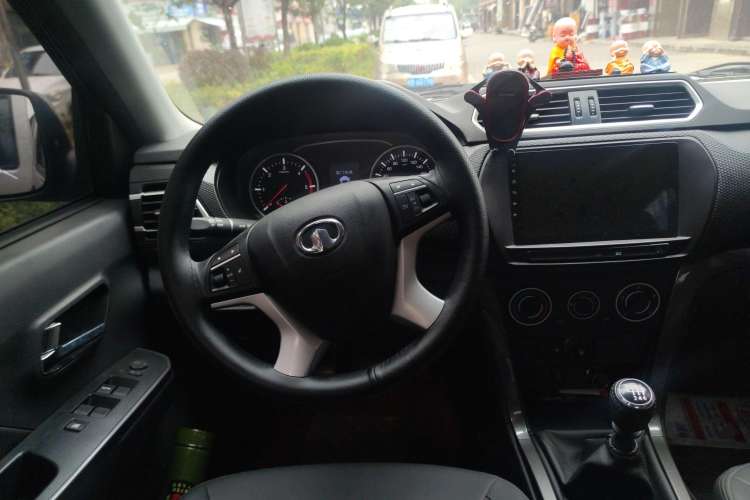 Used Great Wall Wingle 5 2021 2.0T Diesel Two-Wheel Drive Elite Version Big Double Cab China VI Standard GW4D20M Steering Wheel