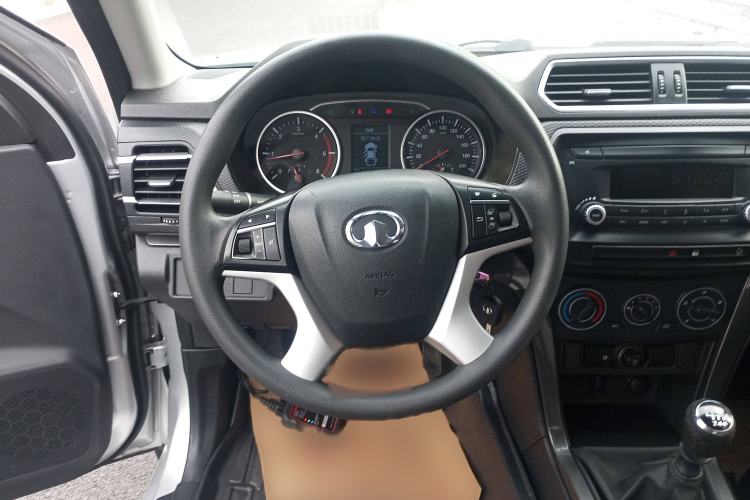Used Great Wall Wingle 5 2021 2.0T Diesel Two-Wheel Drive Ultra-Value Big Double-Cab China VI GW4D20M Steering Wheel