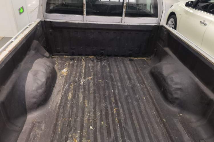 Used Great Wall Wingle 5 2021 2.0T Diesel Two-Wheel Drive Elite Version Big Double Cab China VI Standard GW4D20M Trunk