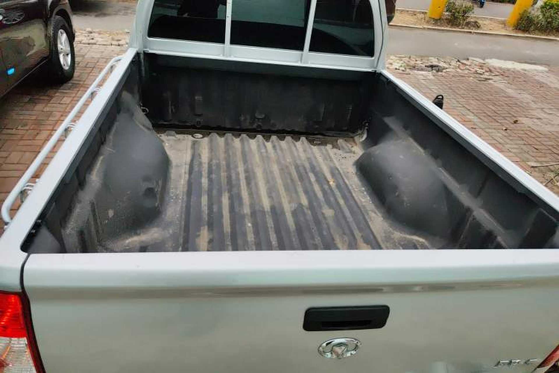 Used Great Wall Wingle 5 2021 2.0T Diesel Two-Wheel Drive Ultra-Value Big Double-Cab China VI GW4D20M Trunk