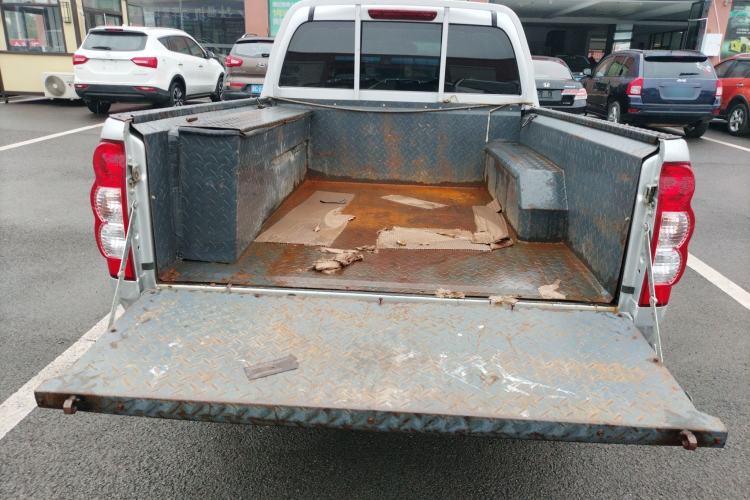 Used Great Wall Wingle 5 2021 2.0T Diesel Two-Wheel Drive Ultra-Value Big Double-Cab China VI GW4D20M Trunk