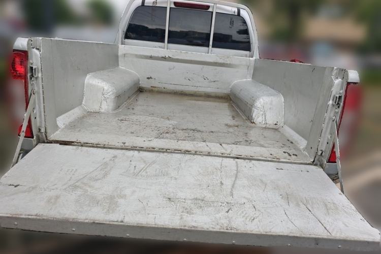 Used Great Wall Wingle 5 2021 2.0T Diesel Two-Wheel Drive Elite Version Big Double Cab China VI Standard GW4D20M Trunk