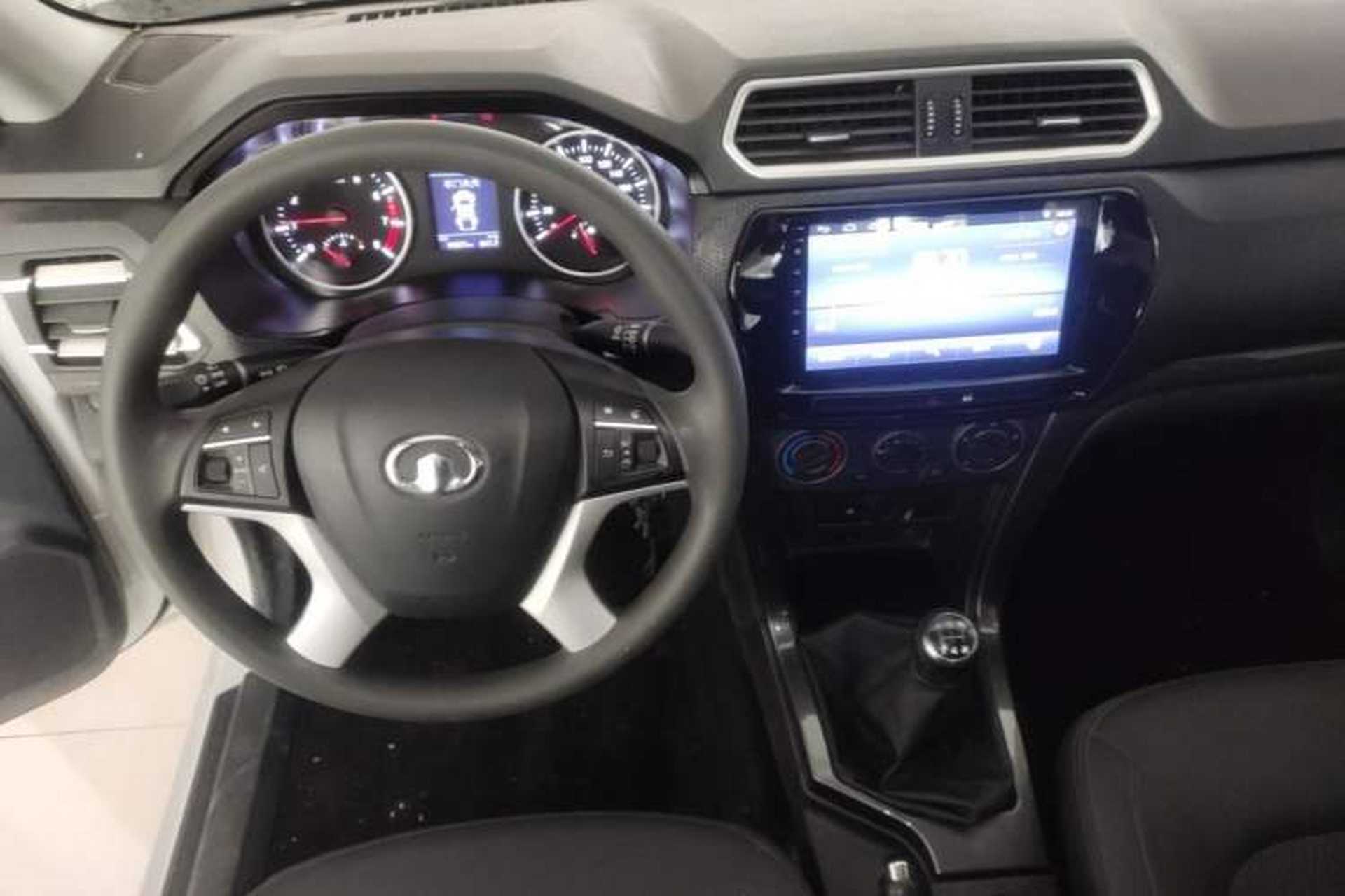 Used Great Wall Wingle 5 2021 1.5T Two-Wheel Drive "Dry Meal" Value Edition with an Extra-Long 1820mm Cargo Bed Equipped with GW4G15K Engine Center Console