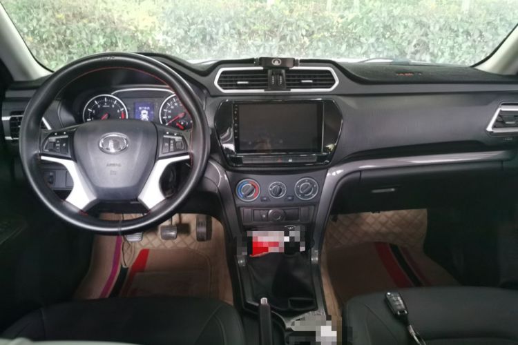 Used Great Wall Wingle 5 2021 1.5T Two-Wheel Drive "Dry Meal" Value Edition with an Extra-Long 1820mm Cargo Bed Equipped with GW4G15K Engine Center Console