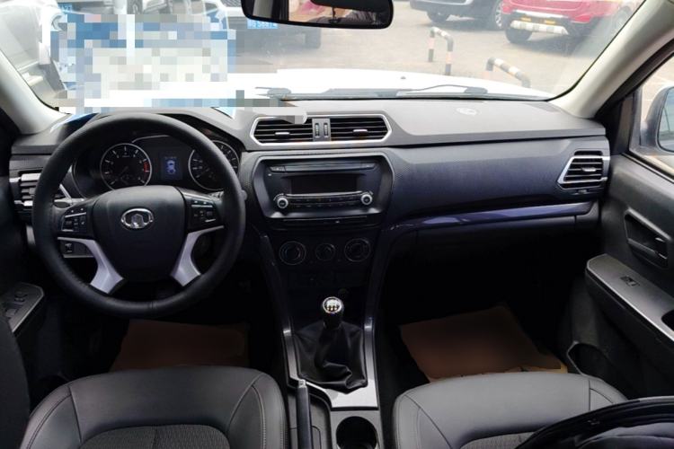 Used Great Wall Wingle 5 2021 1.5T Two-Wheel Drive "Dry Meal" Value Edition with an Extra-Long 1820mm Cargo Bed Equipped with GW4G15K Engine Center Console