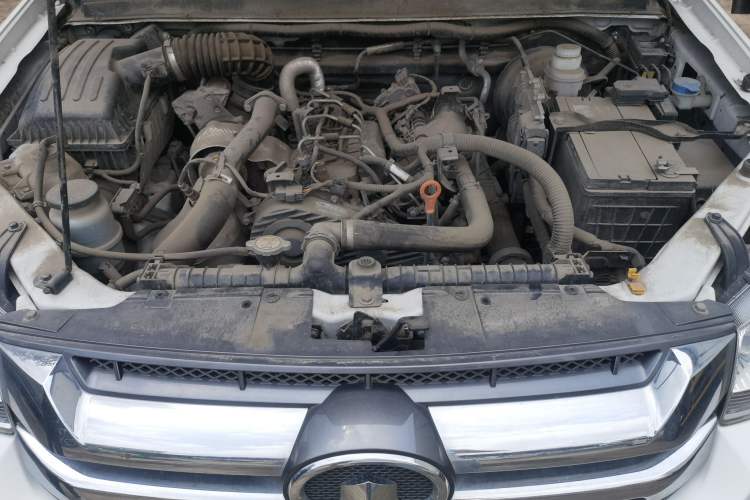 Used Great Wall Wingle 5 2021 2.0T Diesel 4x4 Ultra-Value Big Double-Cab China VI GW4D20M Engine Bay