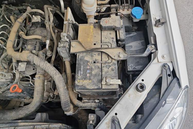 Used Great Wall Wingle 5 2021 2.0T Diesel Two-Wheel Drive Ultra-Value Big Double-Cab China VI GW4D20M Engine Bay Left