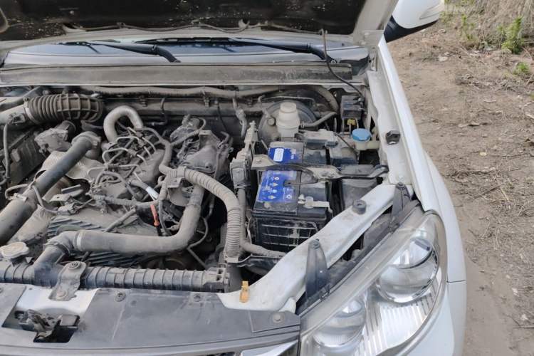 Used Great Wall Wingle 5 2021 2.0T Diesel Two-Wheel Drive Ultra-Value Big Double-Cab China VI GW4D20M Engine Bay Left