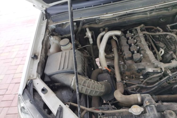 Used Great Wall Wingle 5 2021 1.5T Two-Wheel Drive "Dry Meal" Value Edition with an Extra-Long 1820mm Cargo Bed Equipped with GW4G15K Engine Engine Bay Right