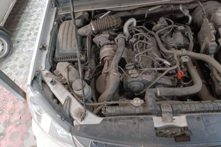 Used Great Wall Wingle 5 2021 2.0T Diesel Two-Wheel Drive Ultra-Value Big Double-Cab China VI GW4D20M Engine Bay Right
