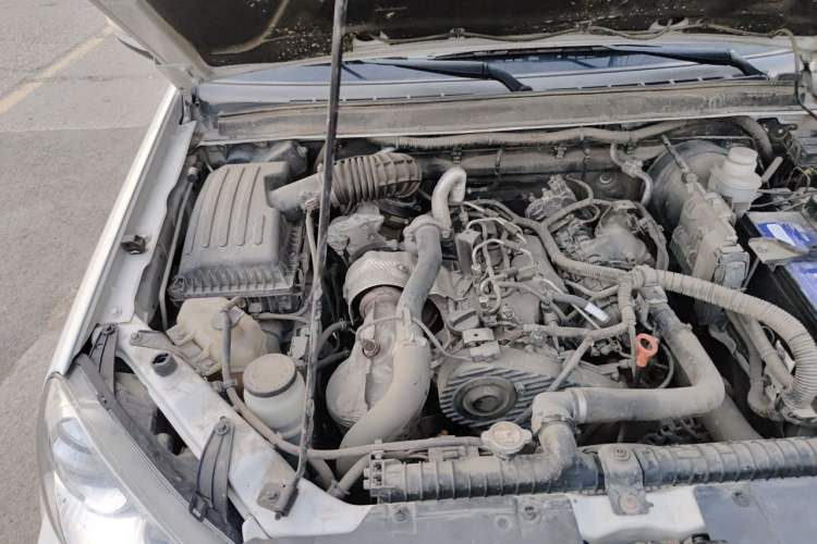 Used Great Wall Wingle 5 2021 2.0T Diesel Two-Wheel Drive Ultra-Value Big Double-Cab China VI GW4D20M Engine Bay Right