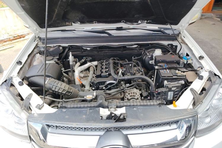 Used Great Wall Wingle 5 2021 1.5T Two-Wheel Drive "Dry Meal" Value Edition with an Extra-Long 1820mm Cargo Bed Equipped with GW4G15K Engine Engine Bay