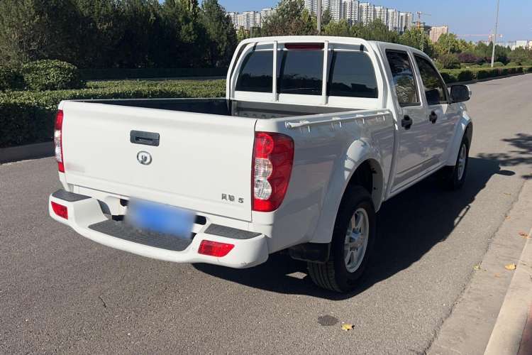 Used Great Wall Wingle 5 2021 2.0T Diesel Two-Wheel Drive Elite Version Big Double Cab China VI Standard GW4D20M Exterior 3