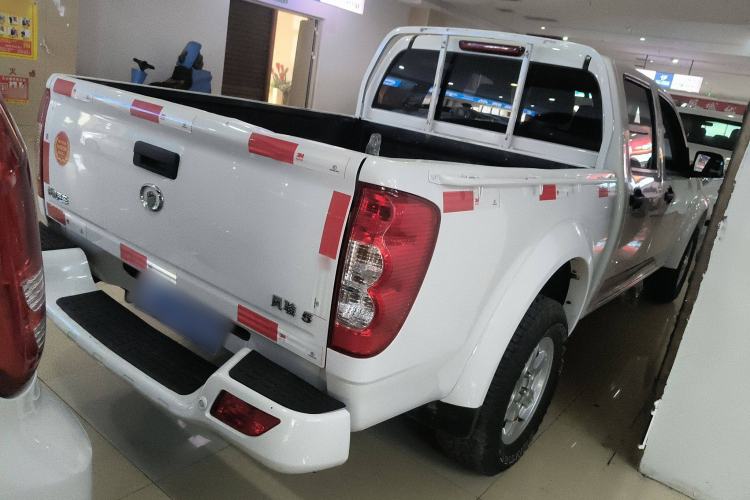 Used Great Wall Wingle 5 2021 2.0T Diesel Two-Wheel Drive Elite Version Big Double Cab China VI Standard GW4D20M Exterior 3
