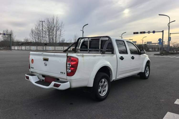 Used Great Wall Wingle 5 2021 2.0T Diesel Two-Wheel Drive Elite Version Big Double Cab China VI Standard GW4D20M Exterior 5