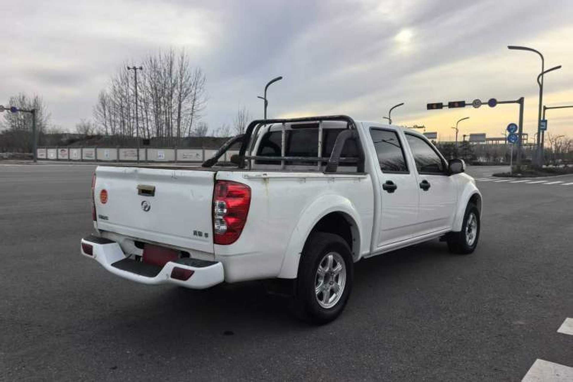 Used Great Wall Wingle 5 2021 2.0T Diesel Two-Wheel Drive Elite Version Big Double Cab China VI Standard GW4D20M Exterior 5
