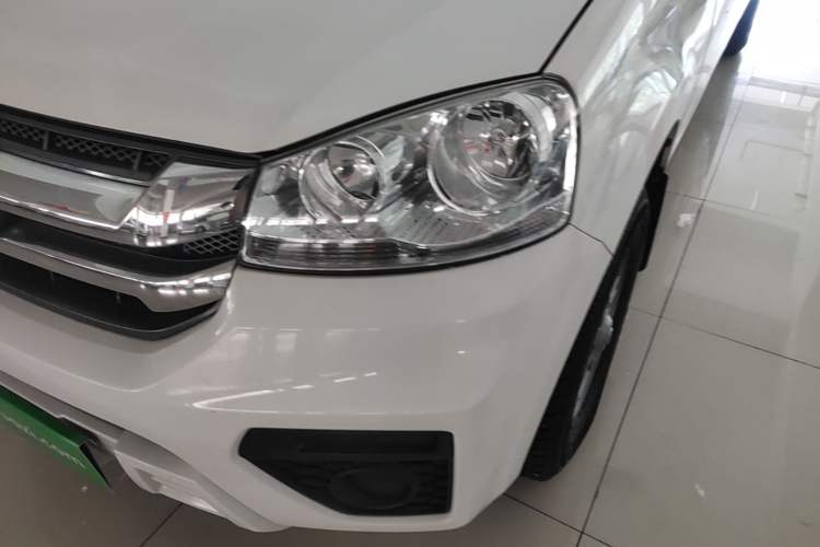 Used Great Wall Wingle 5 2021 1.5T Two-Wheel Drive "Dry Meal" Value Edition with an Extra-Long 1820mm Cargo Bed Equipped with GW4G15K Engine Left Front Headlight