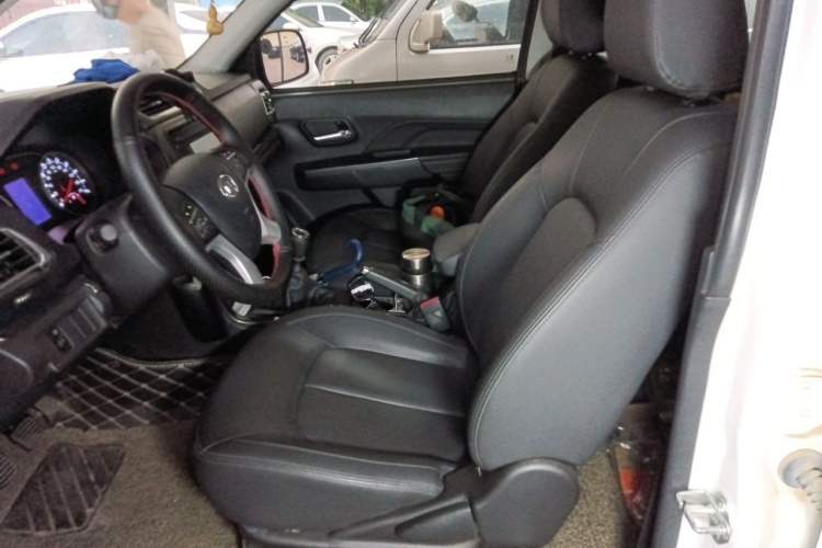 Used Great Wall Wingle 5 2021 2.0T Diesel Two-Wheel Drive Ultra-Value Big Double-Cab China VI GW4D20M Left Front Seat