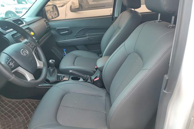 Used Great Wall Wingle 5 2021 1.5T Two-Wheel Drive "Dry Meal" Edition Value Model with a 1680mm Cargo Bed Equipped with GW4G15K Engine Left Front Seat