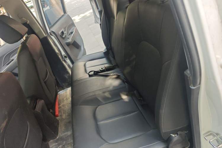 Used Great Wall Wingle 5 2021 2.4L Gasoline Two-Wheel-Drive Progressive Version Big Double Cab China VI Emission Standard 4K22D4M Left Rear Seat