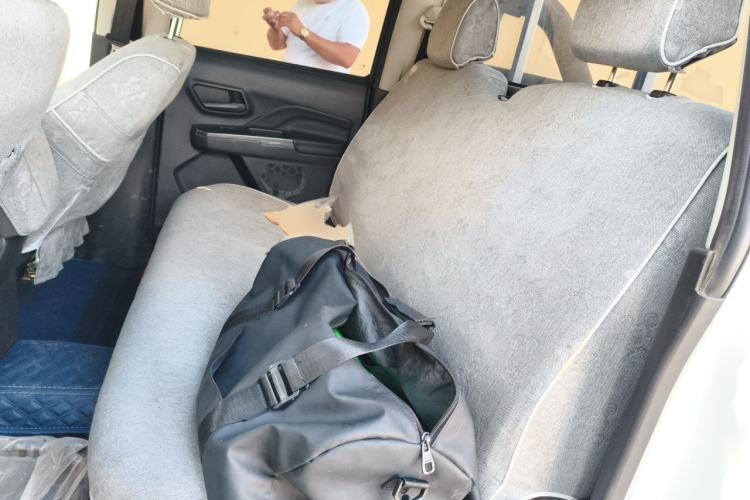 Used Great Wall Wingle 5 2021 1.5T Two-Wheel Drive "Dry Meal" Edition Value Model with a 1680mm Cargo Bed Equipped with GW4G15K Engine Left Rear Seat