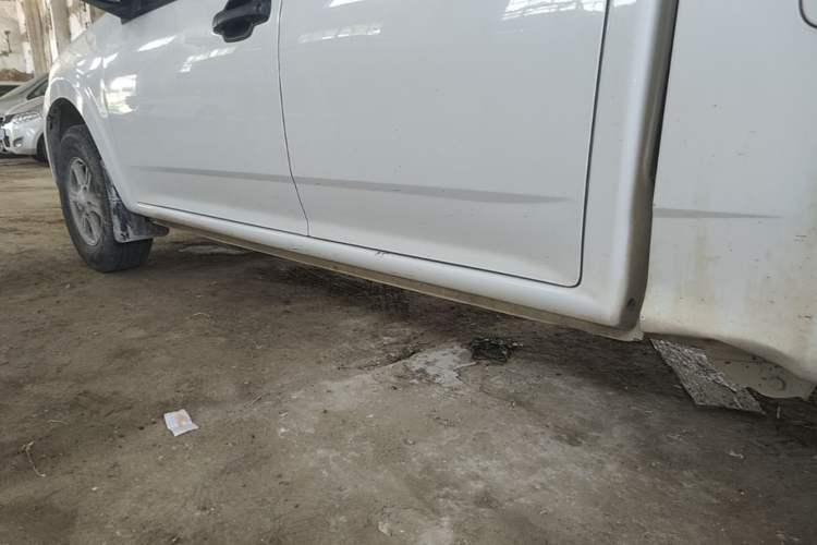 Used Great Wall Wingle 5 2021 1.5T Two-Wheel Drive "Dry Meal" Elite Version with 1820mm Cargo Bed GW4G15K Left Side Sill