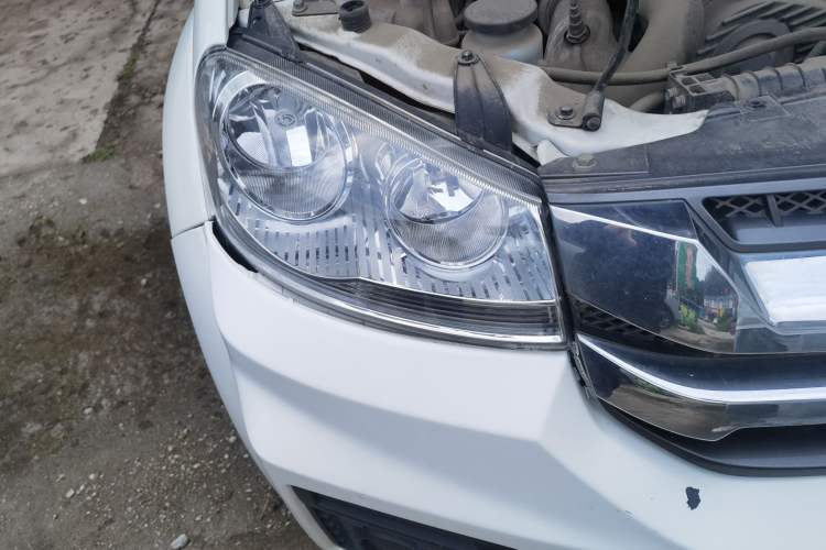 Used Great Wall Wingle 5 2021 2.0T Diesel 4x4 Ultra-Value Big Double-Cab China VI GW4D20M Right Front Headlight