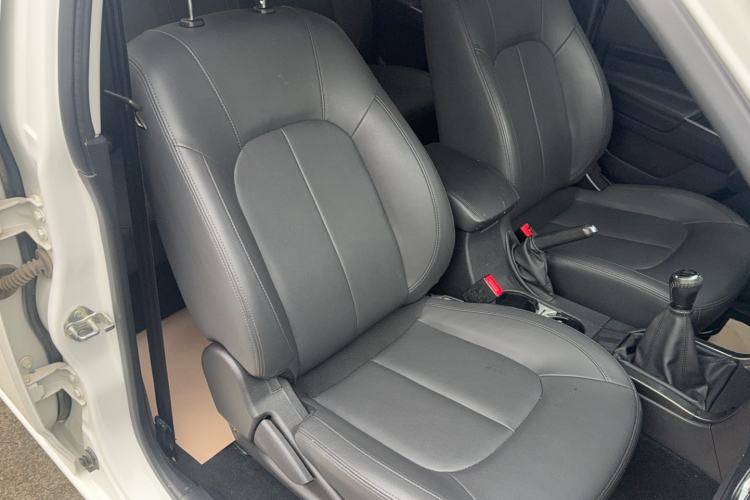 Used Great Wall Wingle 5 2021 2.4L Gasoline Two-Wheel-Drive Elite Version Small Double Cab China VI Emission Standard 4K22D4M Right Front Seat