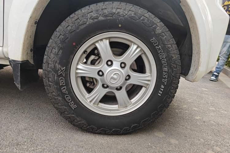 Used Great Wall Wingle 5 2021 2.0T Diesel Two-Wheel Drive Ultra-Value Big Double-Cab China VI GW4D20M Right Front Wheel Hub